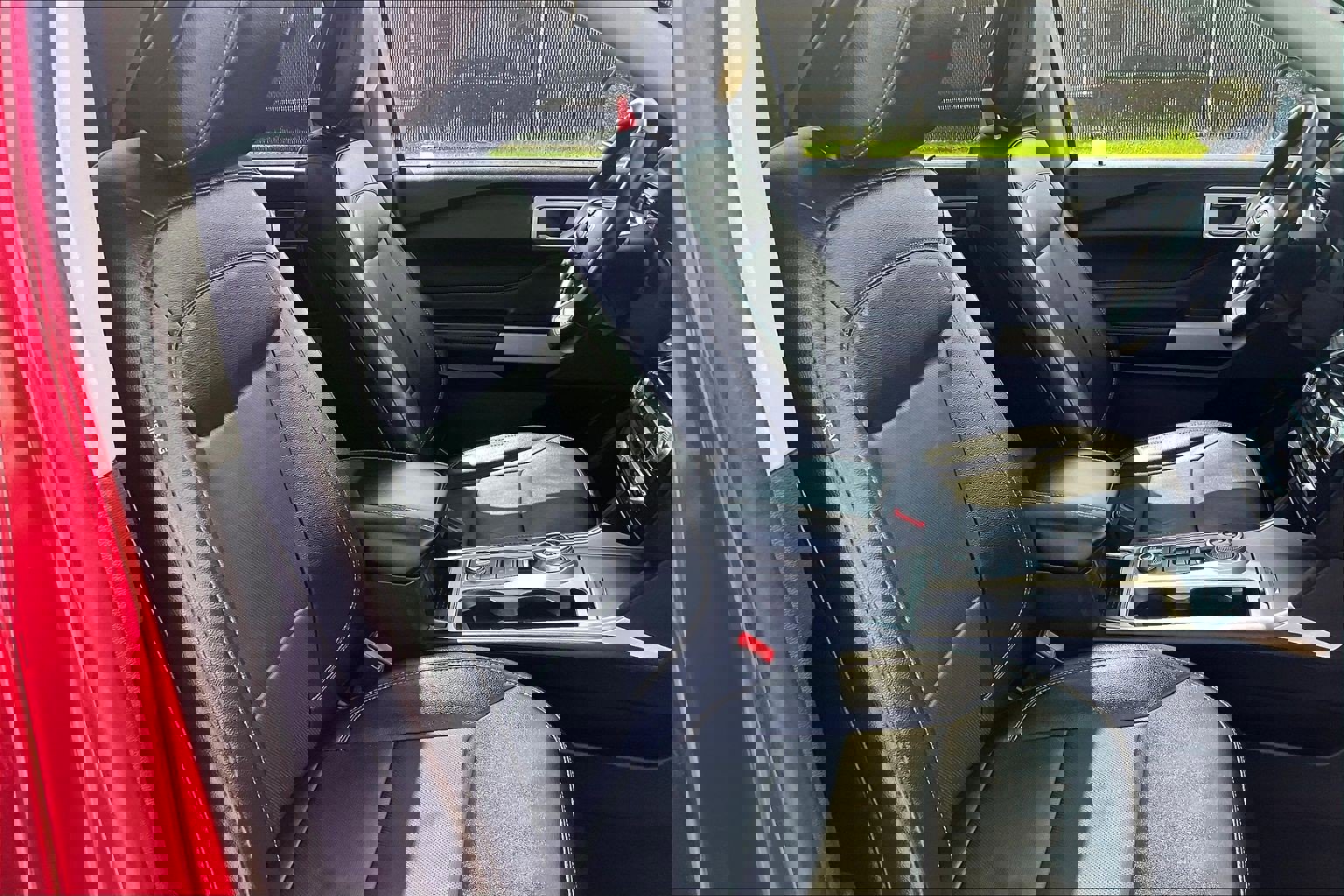 Used 2021 Ford Explorer Limited w/ Equipment Group 301A image 9