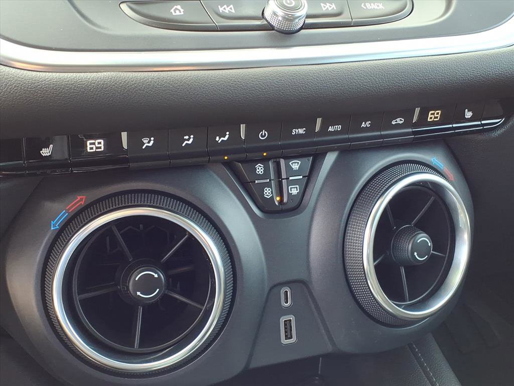 Used 2022 Chevrolet Blazer LT w/ Redline Edition image 8