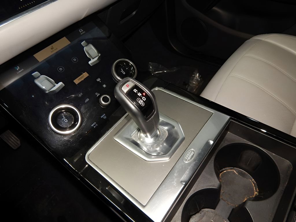 Used 2022 Land Rover Range Rover Evoque SE image 21