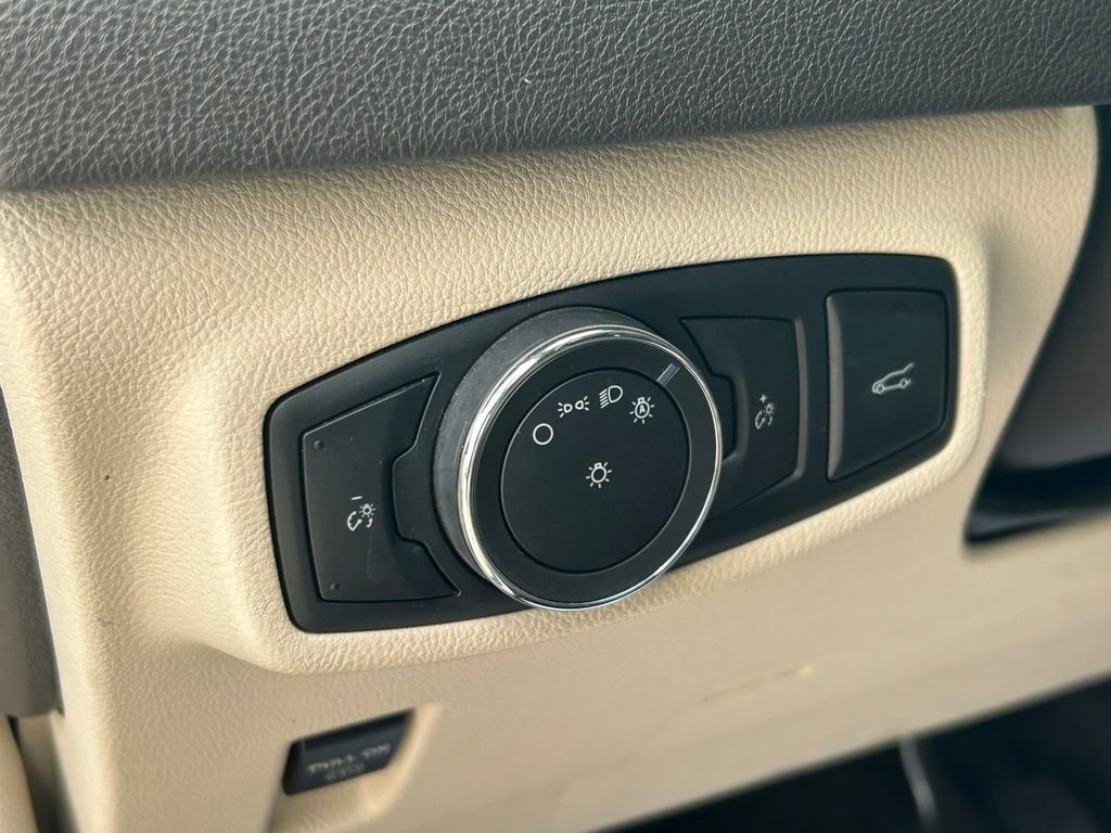 Used 2017 Lincoln MKC Reserve AWD/4WD image 25