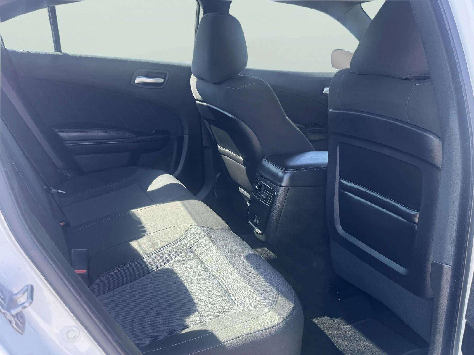 Used 2019 Dodge Charger SXT w/ Blacktop Package RWD image 43