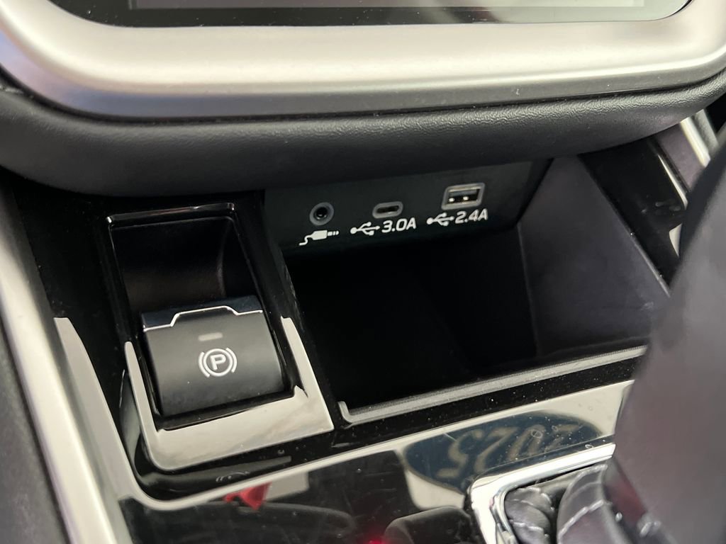 Certified 2025 Subaru Legacy Premium AWD/4WD image 29