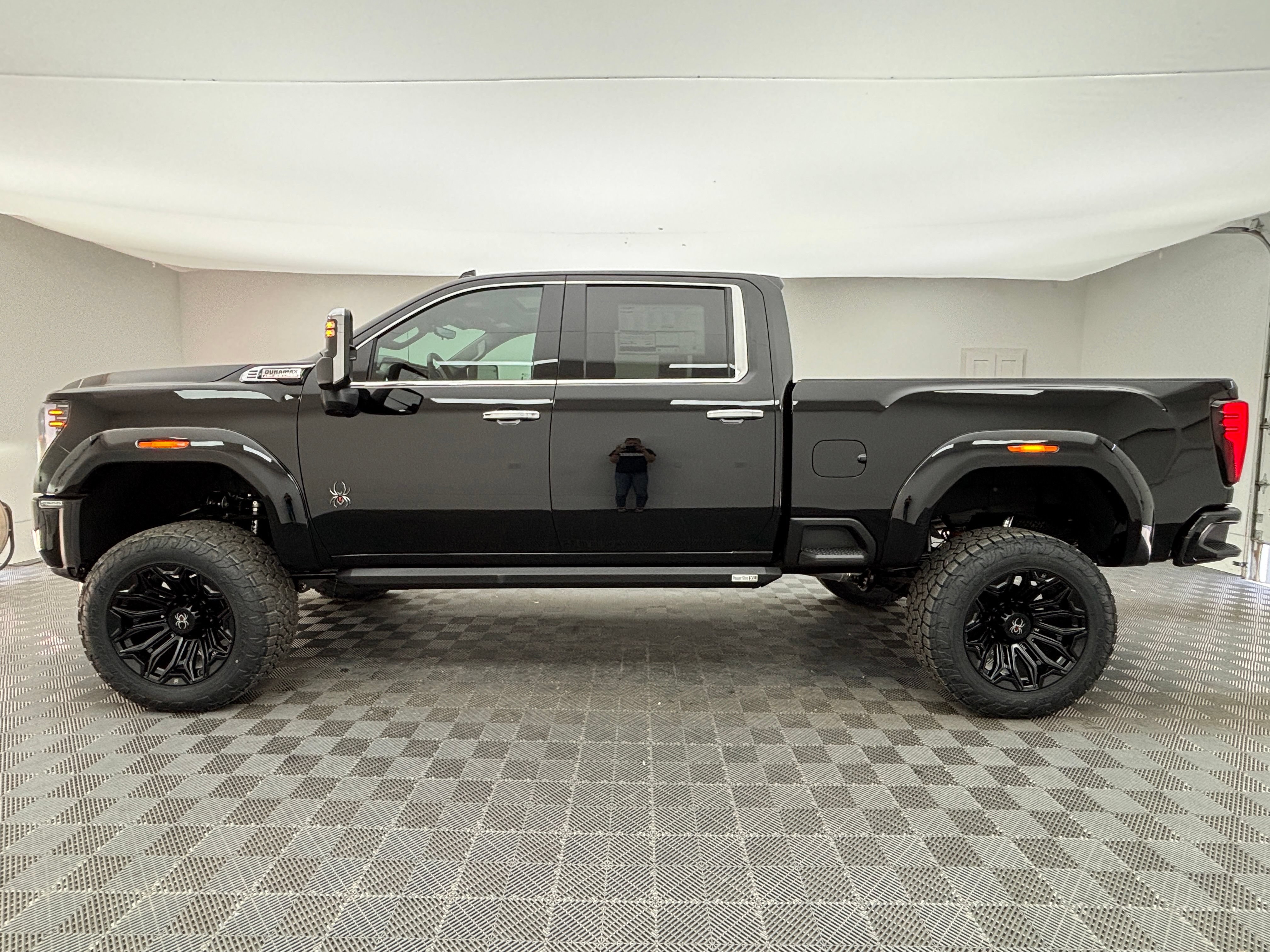 New 2026 GMC Sierra 2500 Denali w/ Denali Reserve Package AWD/4WD image 14