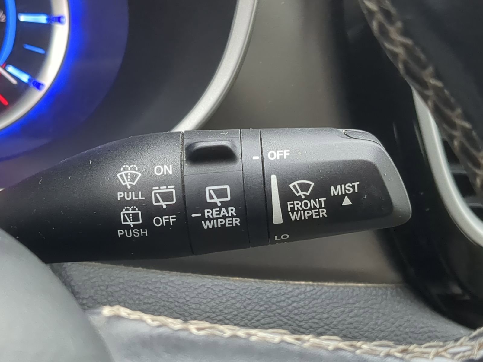 Used 2021 Chrysler Pacifica Touring-L image 32