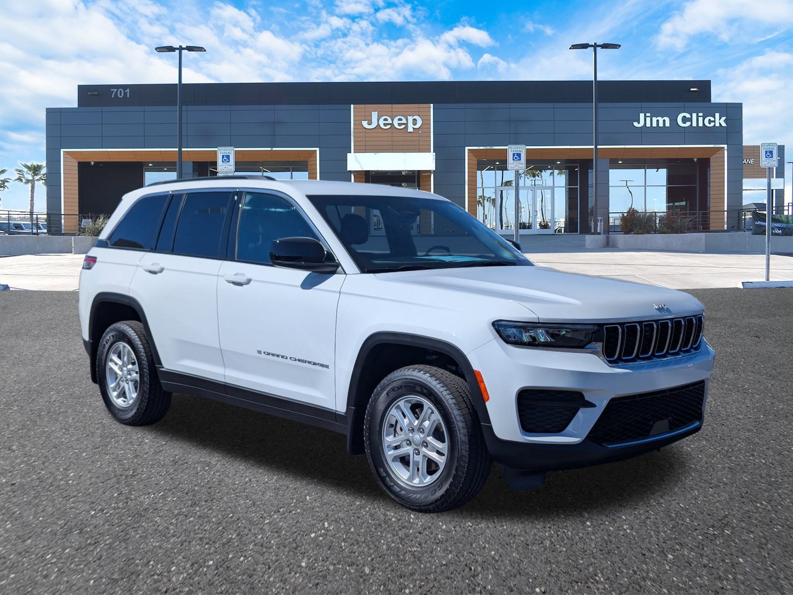 New 2025 Jeep Grand Cherokee Laredo w/ Luxury Tech Group I image 1