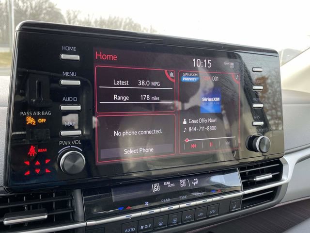 Used 2022 Toyota Sienna XLE image 30