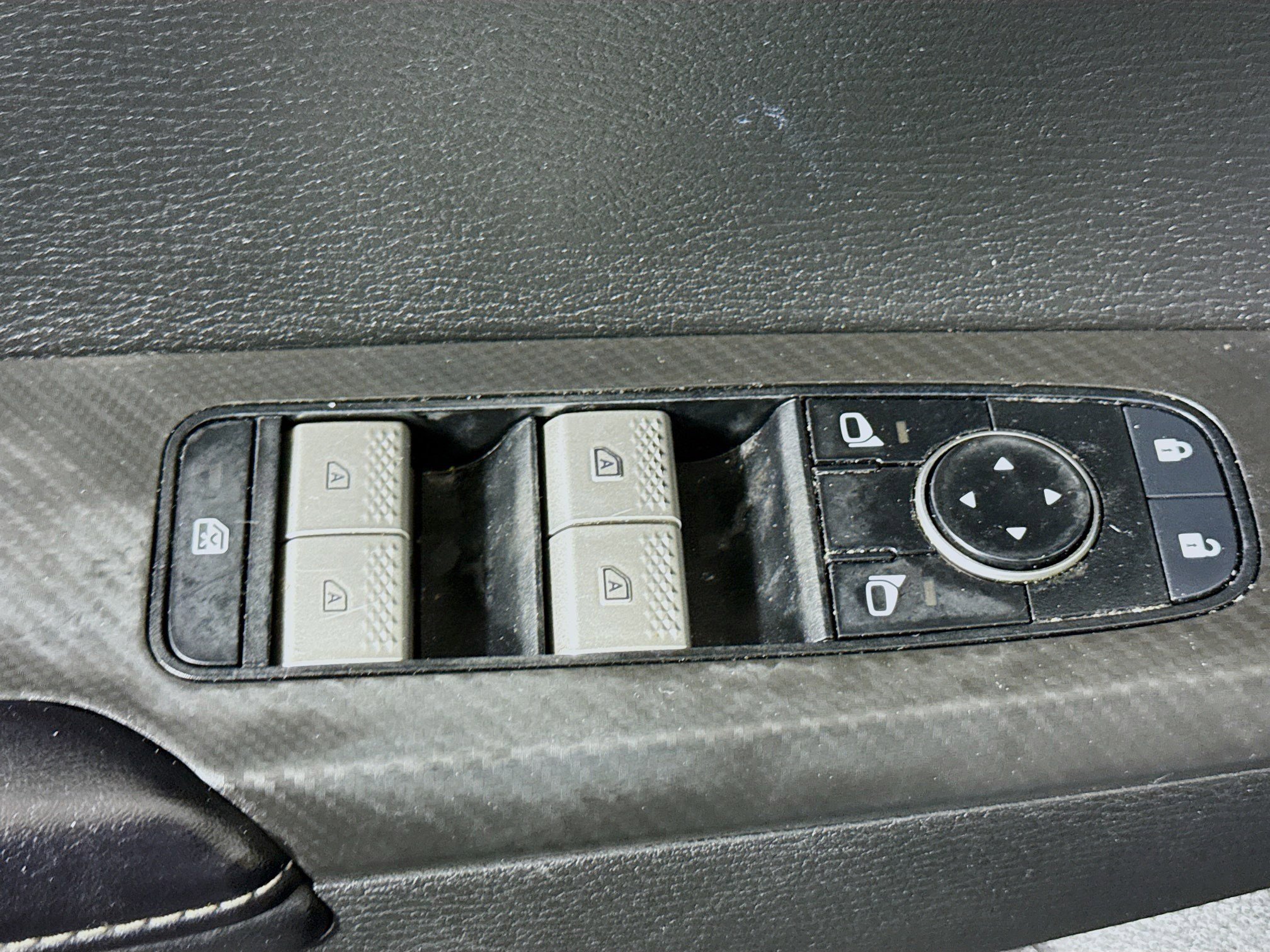 Used 2022 Mitsubishi Outlander SEL Black Edition image 24