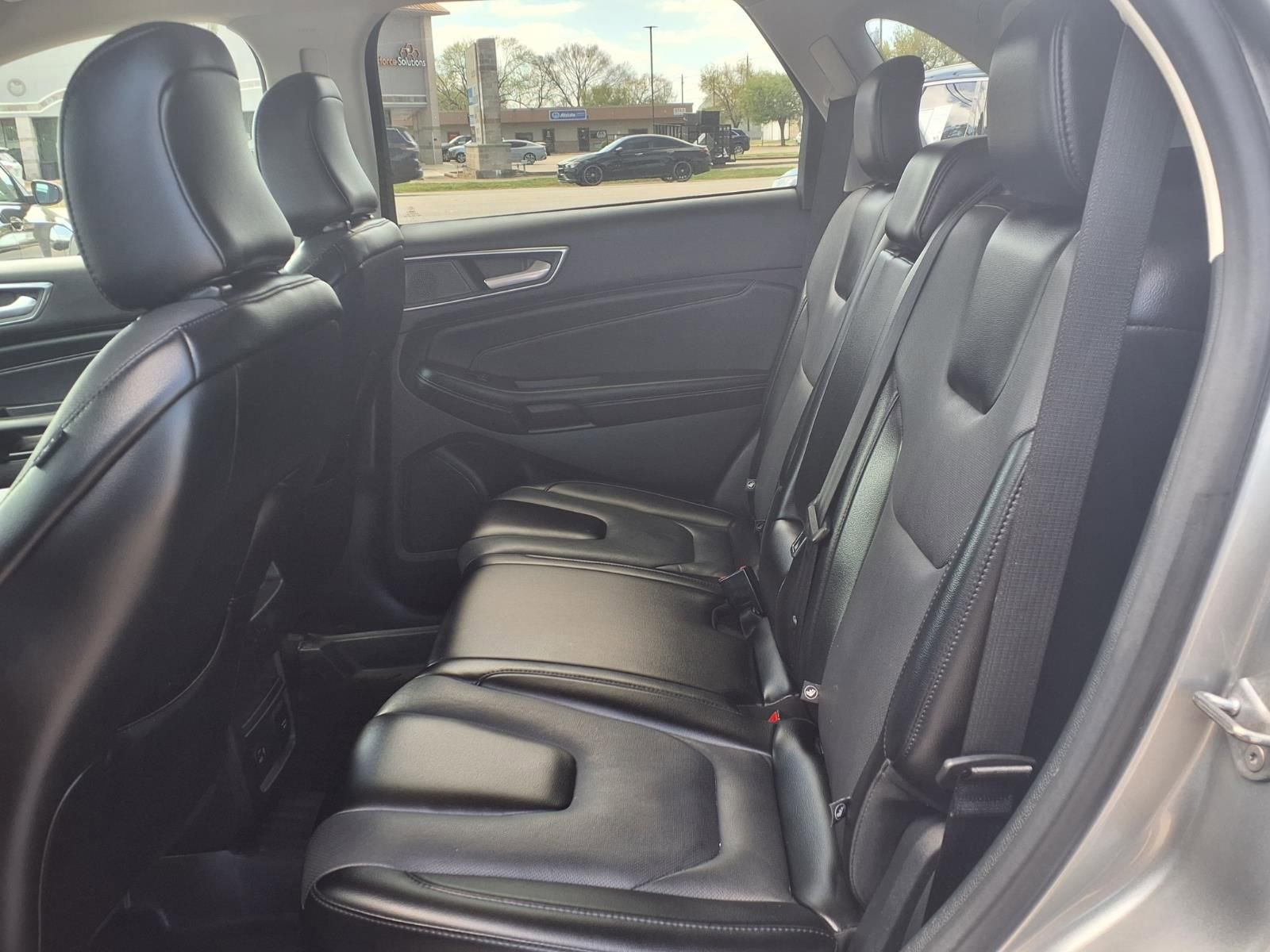 Used 2022 Ford Edge Titanium w/ Equipment Group 301A image 18