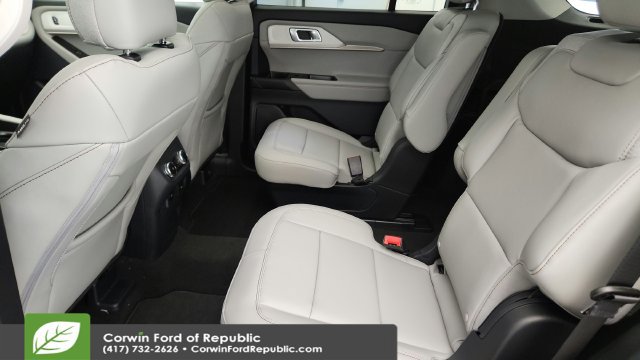 New 2026 Ford Explorer Active w/ Active Comfort Package AWD/4WD image 26