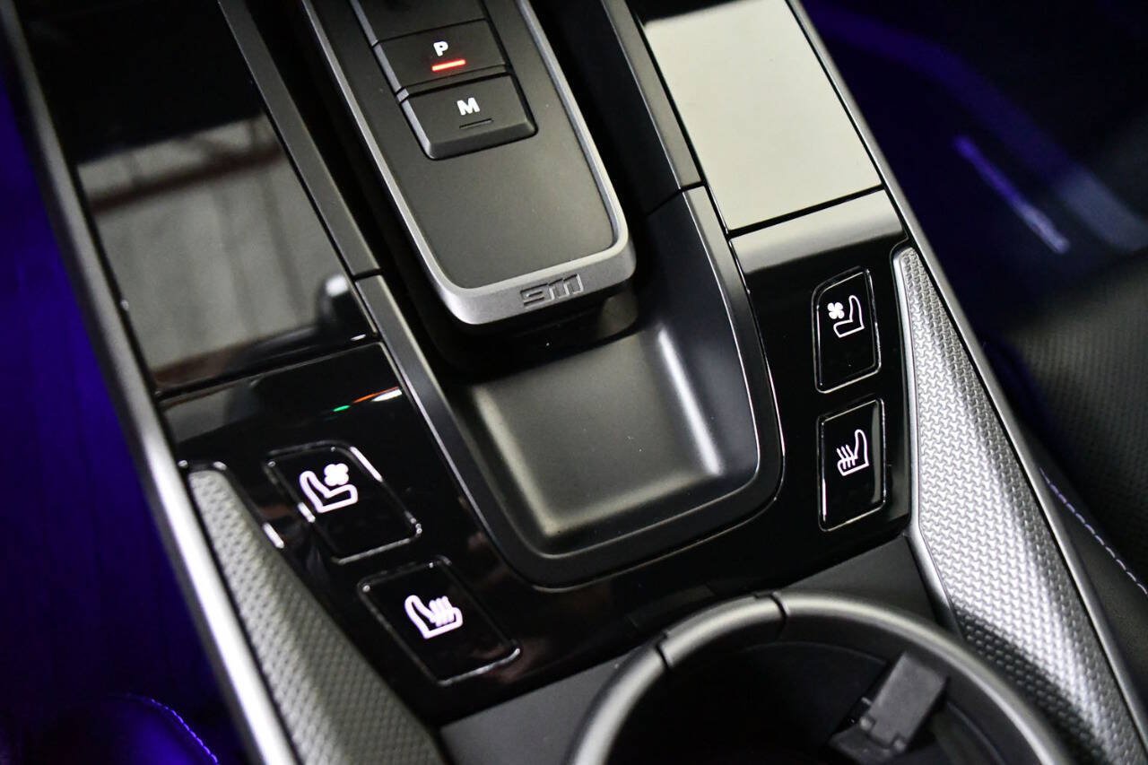 Used 2022 Porsche 911 Carrera image 28