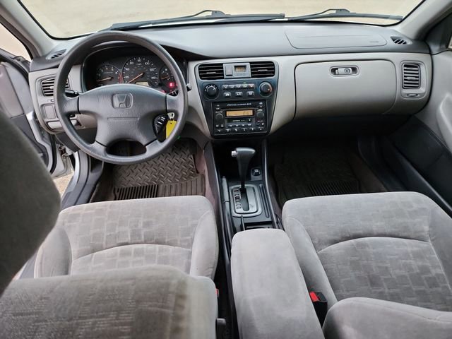 Used 2001 Honda Accord EX image 18