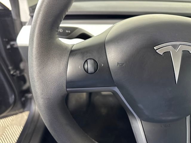 Used 2023 Tesla Model 3 Standard Range image 15