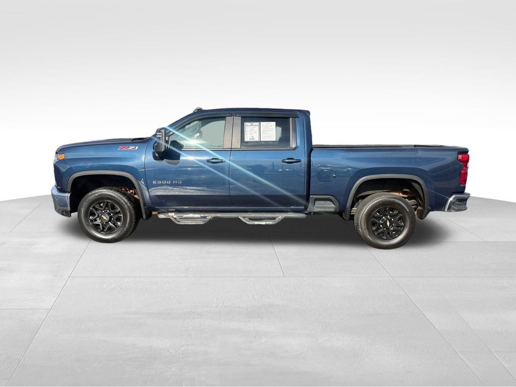 Used 2021 Chevrolet Silverado 2500 LT w/ Convenience Package image 9