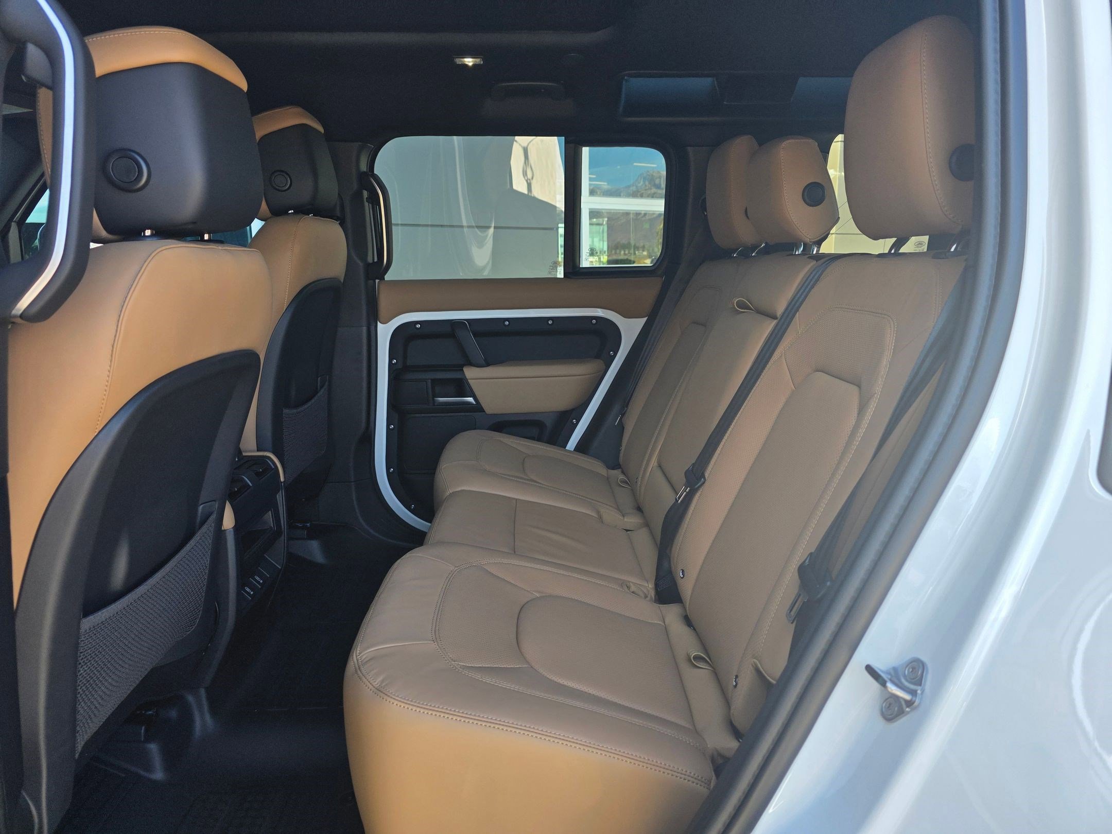 New 2026 Land Rover Defender 110 S image 18