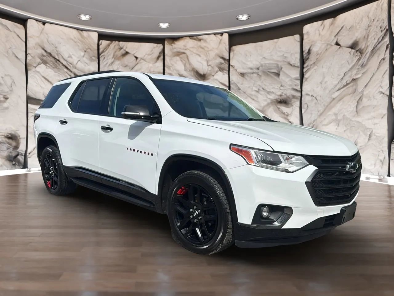 Used 2019 Chevrolet Traverse Premier w/ Redline Edition image 3