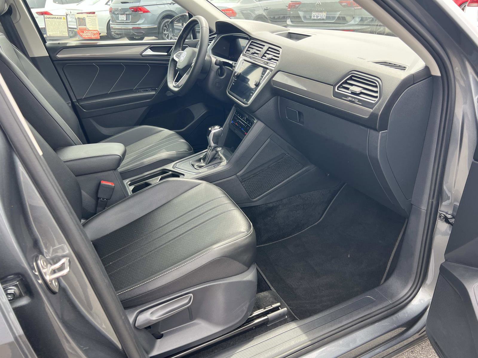 Certified 2023 Volkswagen Tiguan SE image 29