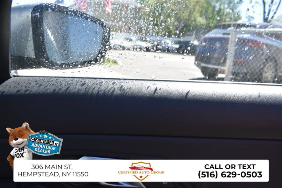 Used 2024 BMW 330e RWD image 21