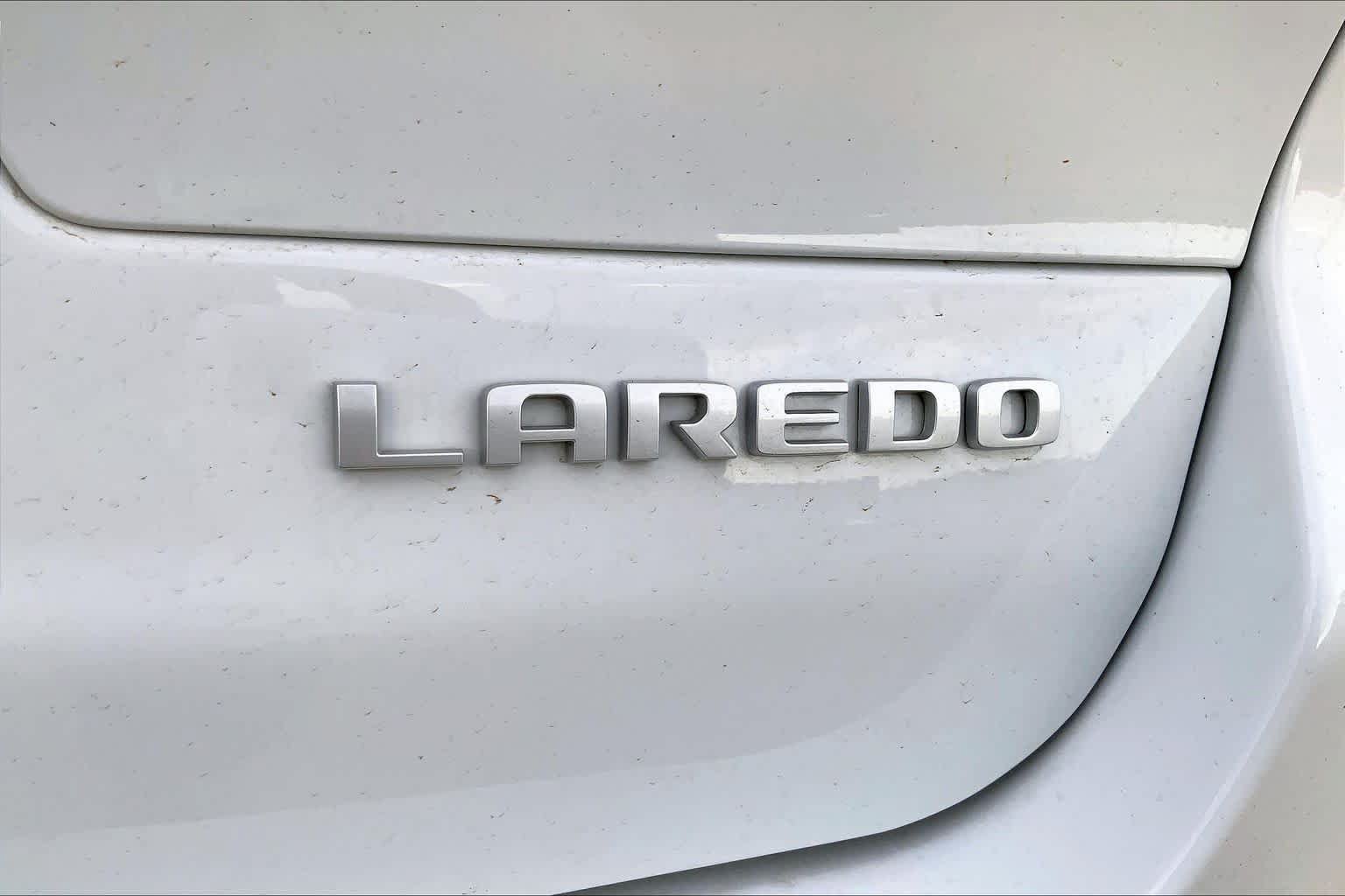 Used 2025 Jeep Grand Cherokee L Laredo RWD image 31