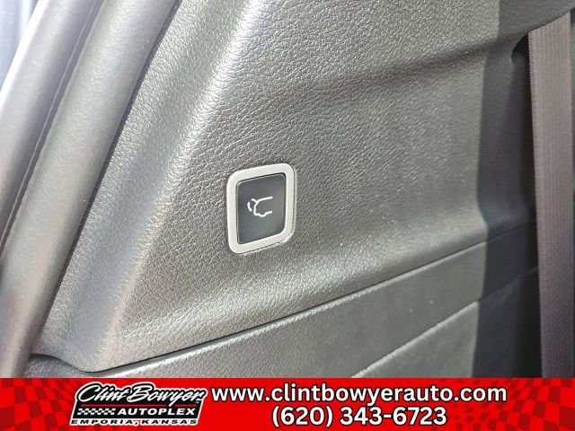 New 2025 Chrysler Pacifica Select image 27