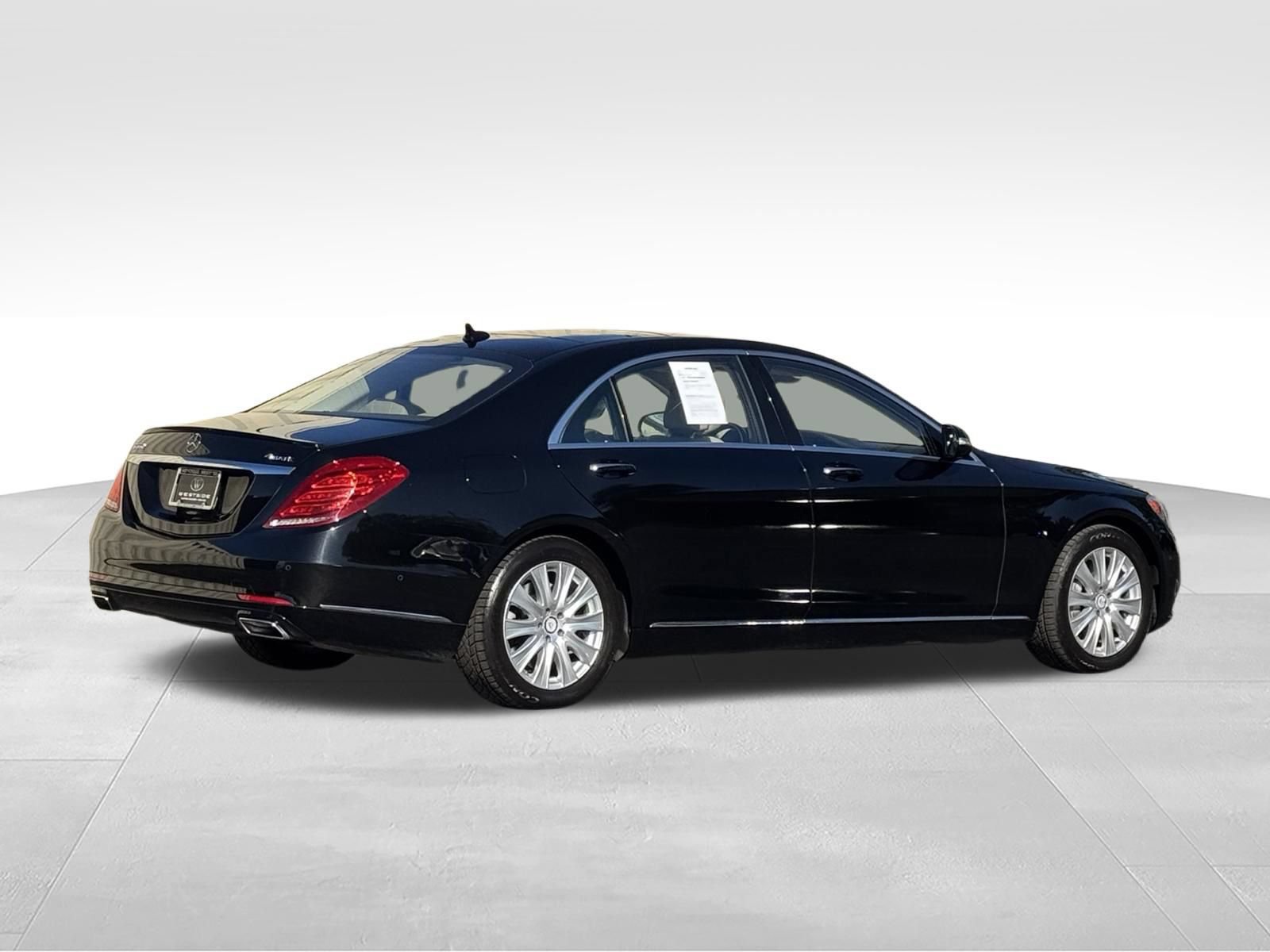 Used 2015 Mercedes-Benz S 550 4MATIC Sedan image 4