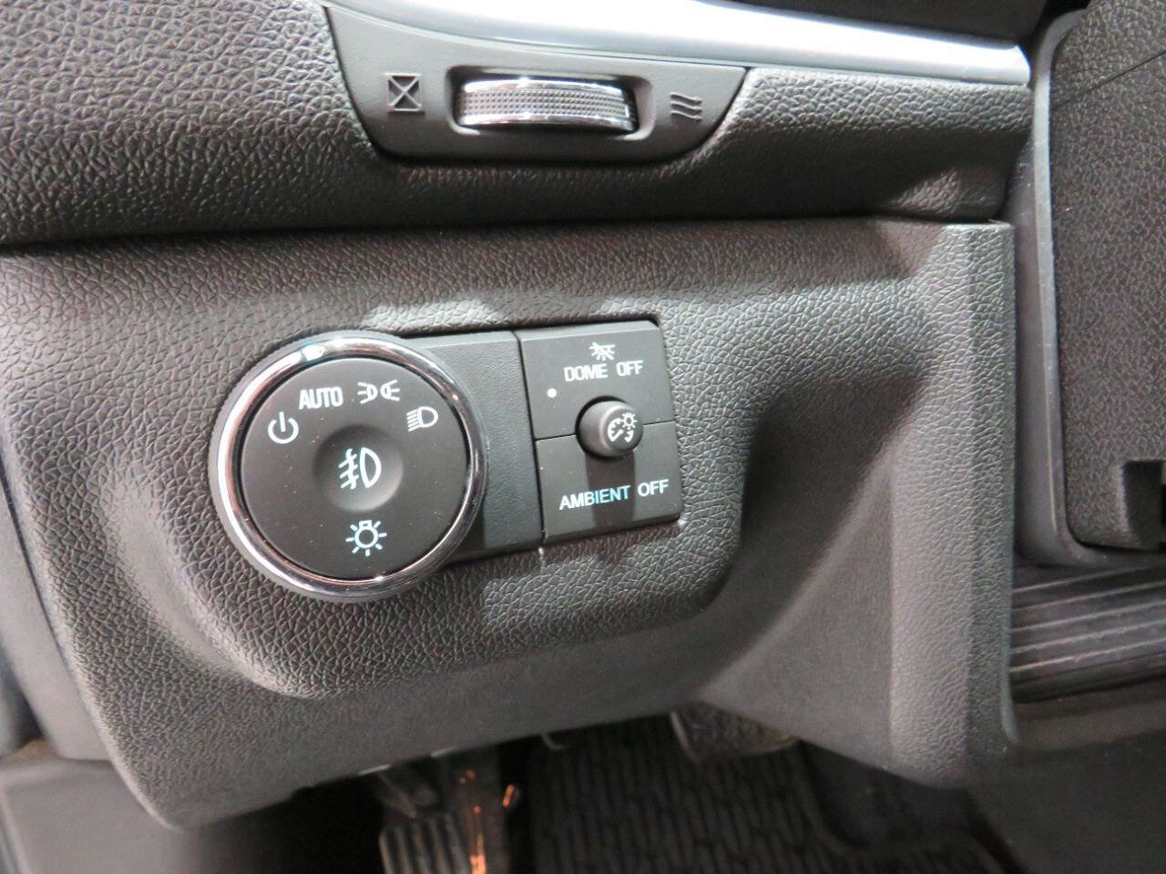 Used 2016 Chevrolet Traverse LT w/ Traveler's Package image 28