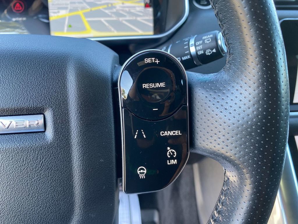 Used 2018 Land Rover Range Rover Sport HSE image 17