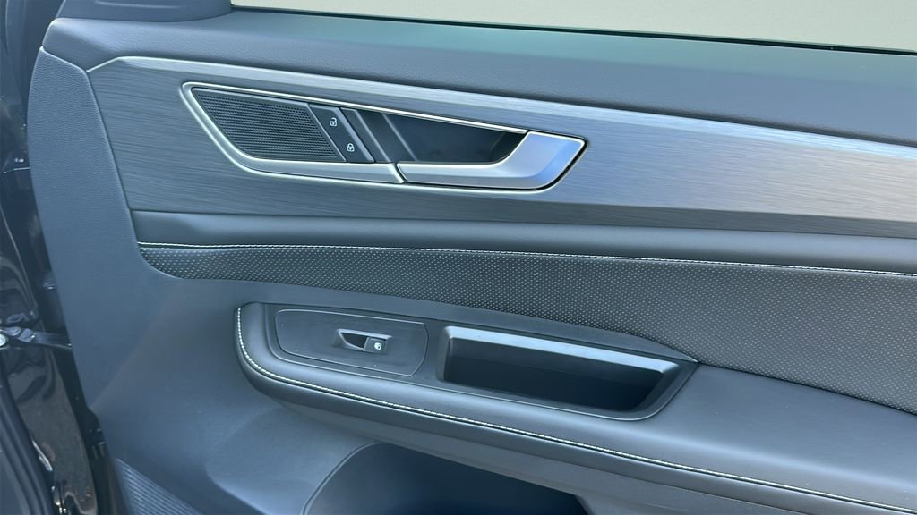 New 2026 Volkswagen Atlas Cross Sport SE AWD/4WD image 15