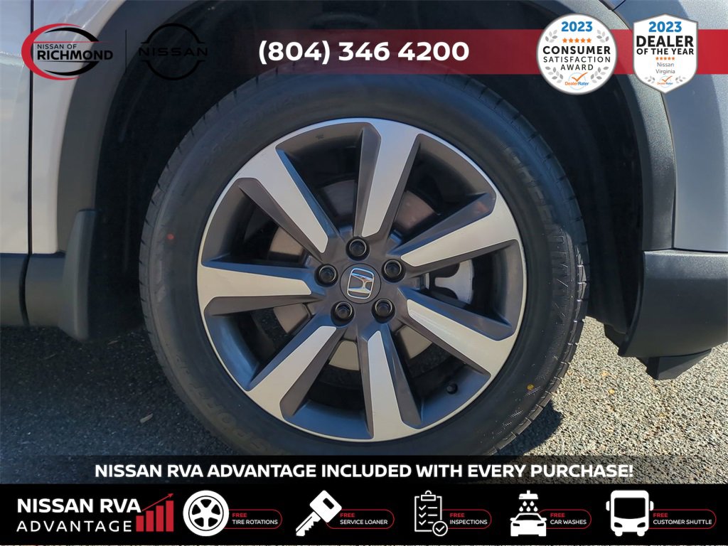 Used 2024 Honda Pilot Touring image 12