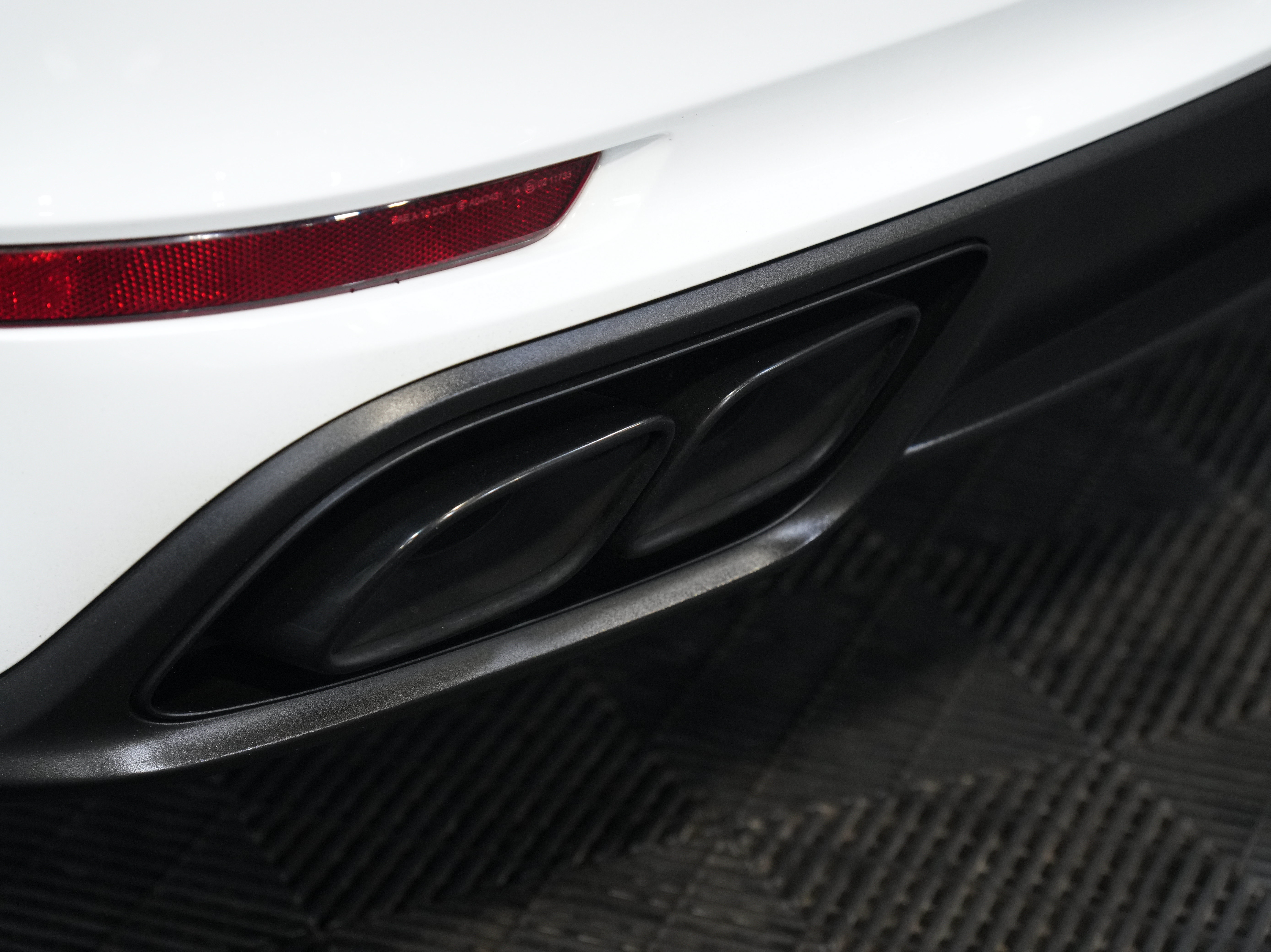 Used 2018 Porsche 911 Turbo S AWD/4WD image 19