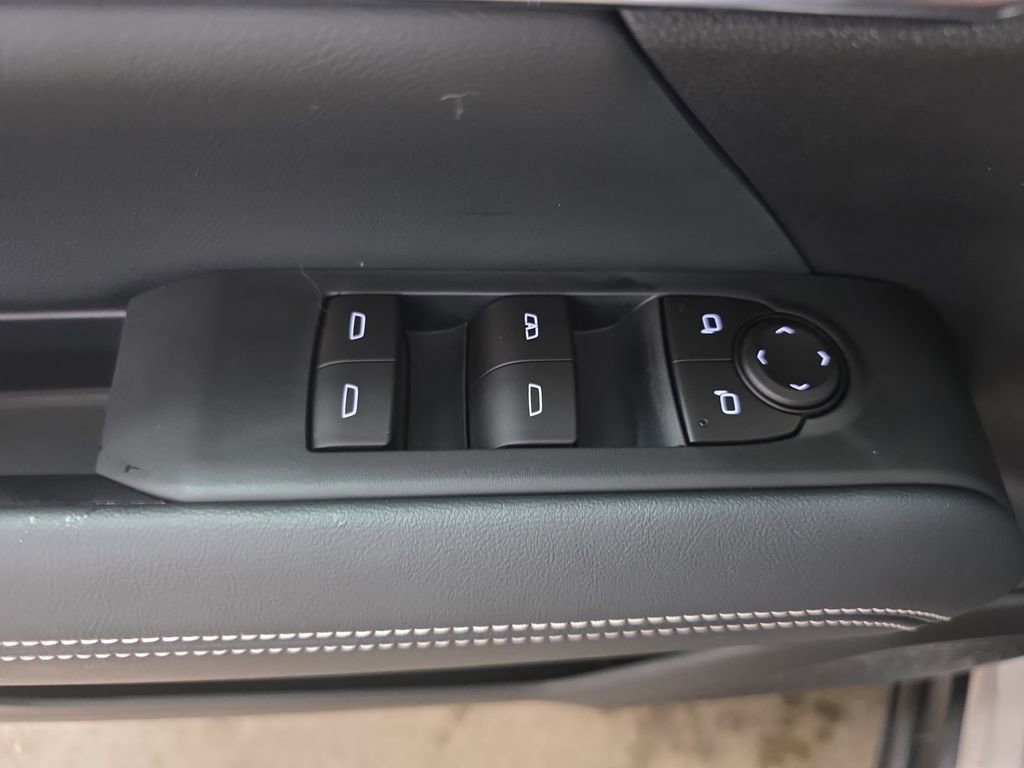 New 2026 GMC Terrain Elevation w/ Elevation Premium Package image 28