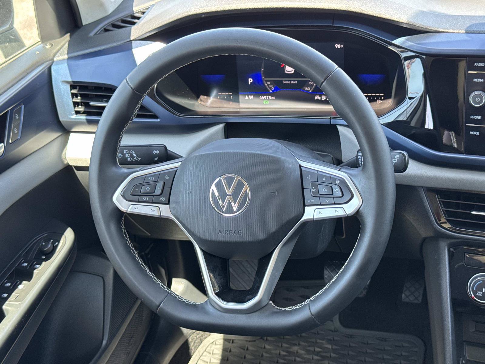 Certified 2023 Volkswagen Taos SE w/ Panoramic Sunroof Package FWD image 10