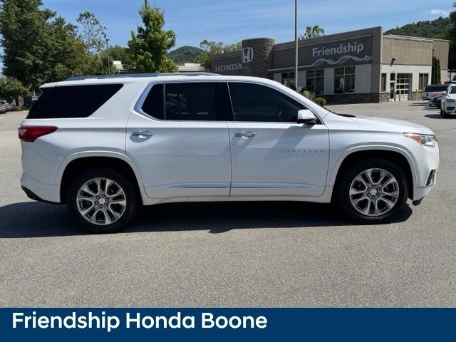 Used 2018 Chevrolet Traverse Premier w/ Driver Confidence II Package FWD image 4