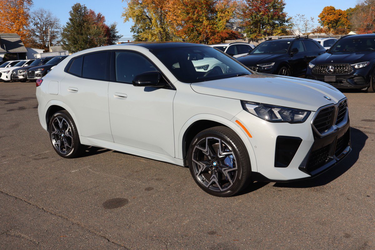 Used 2025 BMW X2 M35i image 3