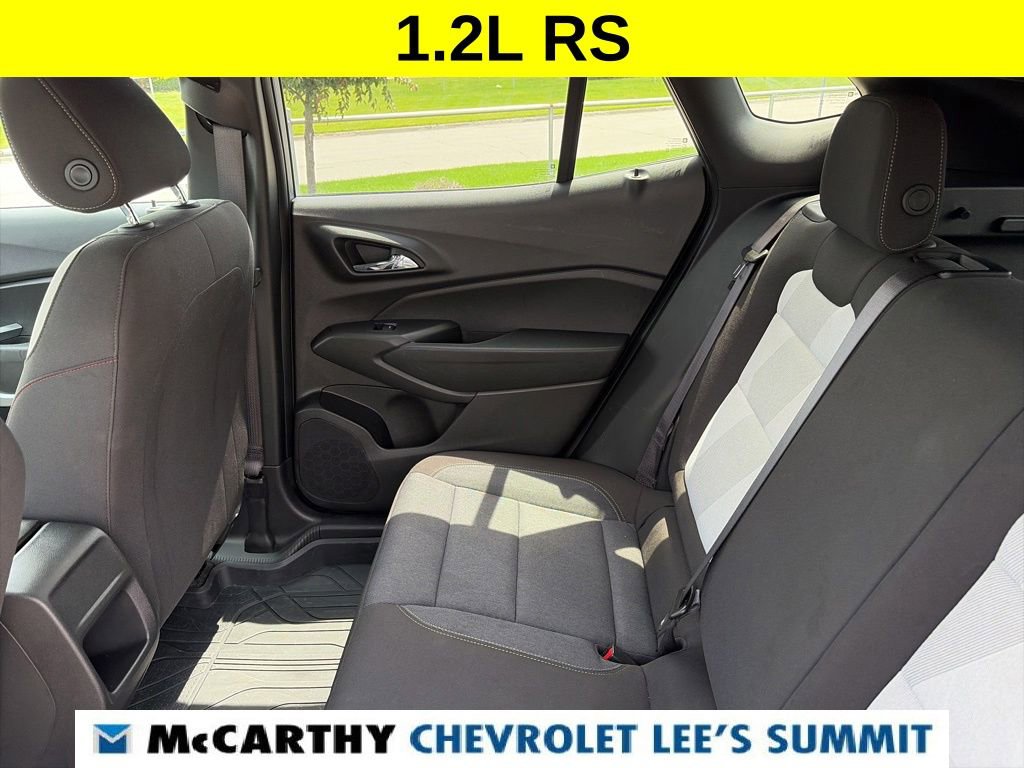 Used 2025 Chevrolet Trax RS w/ Driver Confidence Package FWD image 40
