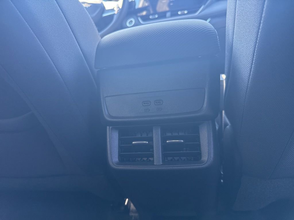 New 2026 Chevrolet Equinox LT image 24