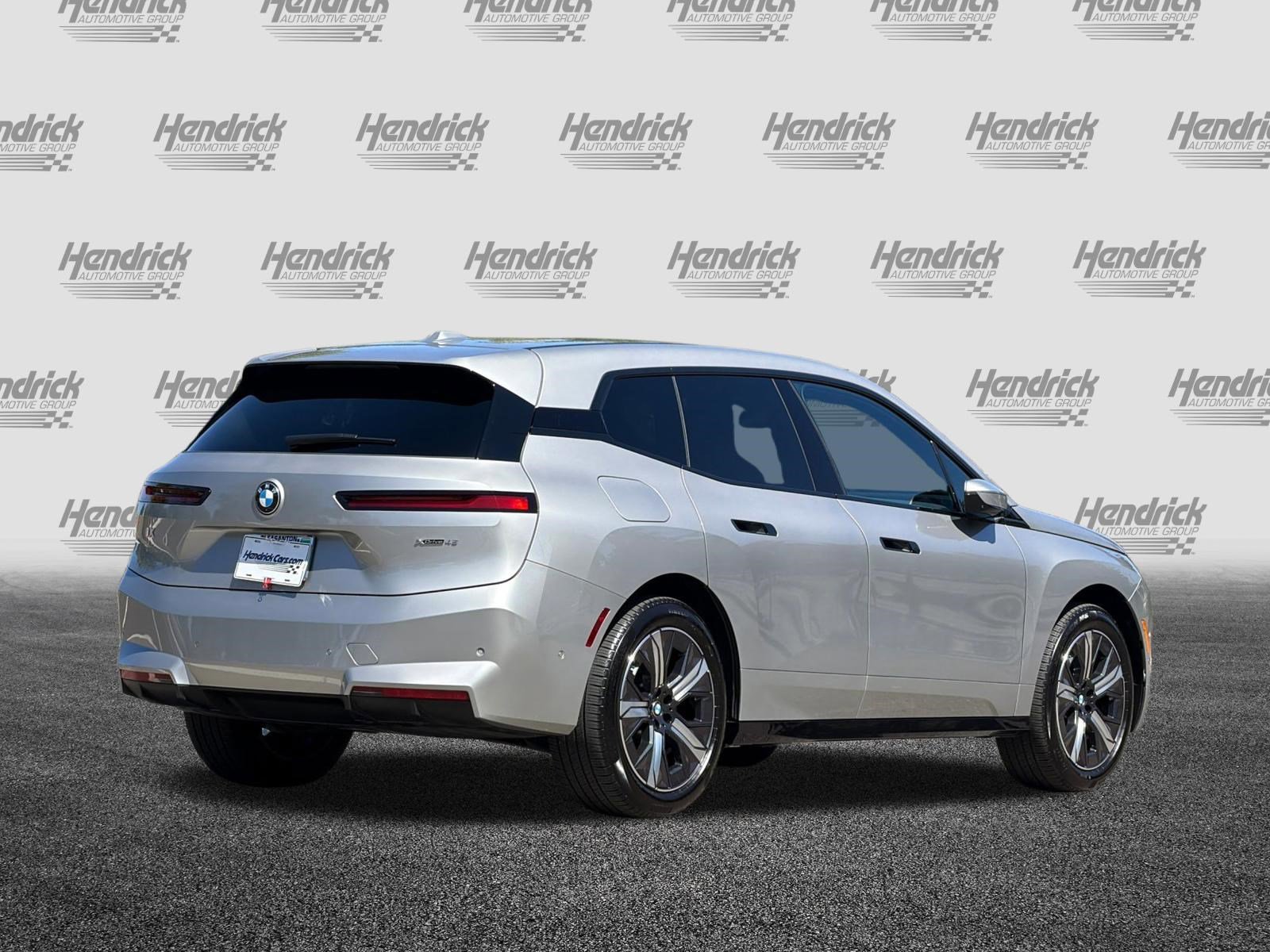 Used 2026 BMW iX xDrive45 AWD/4WD image 5