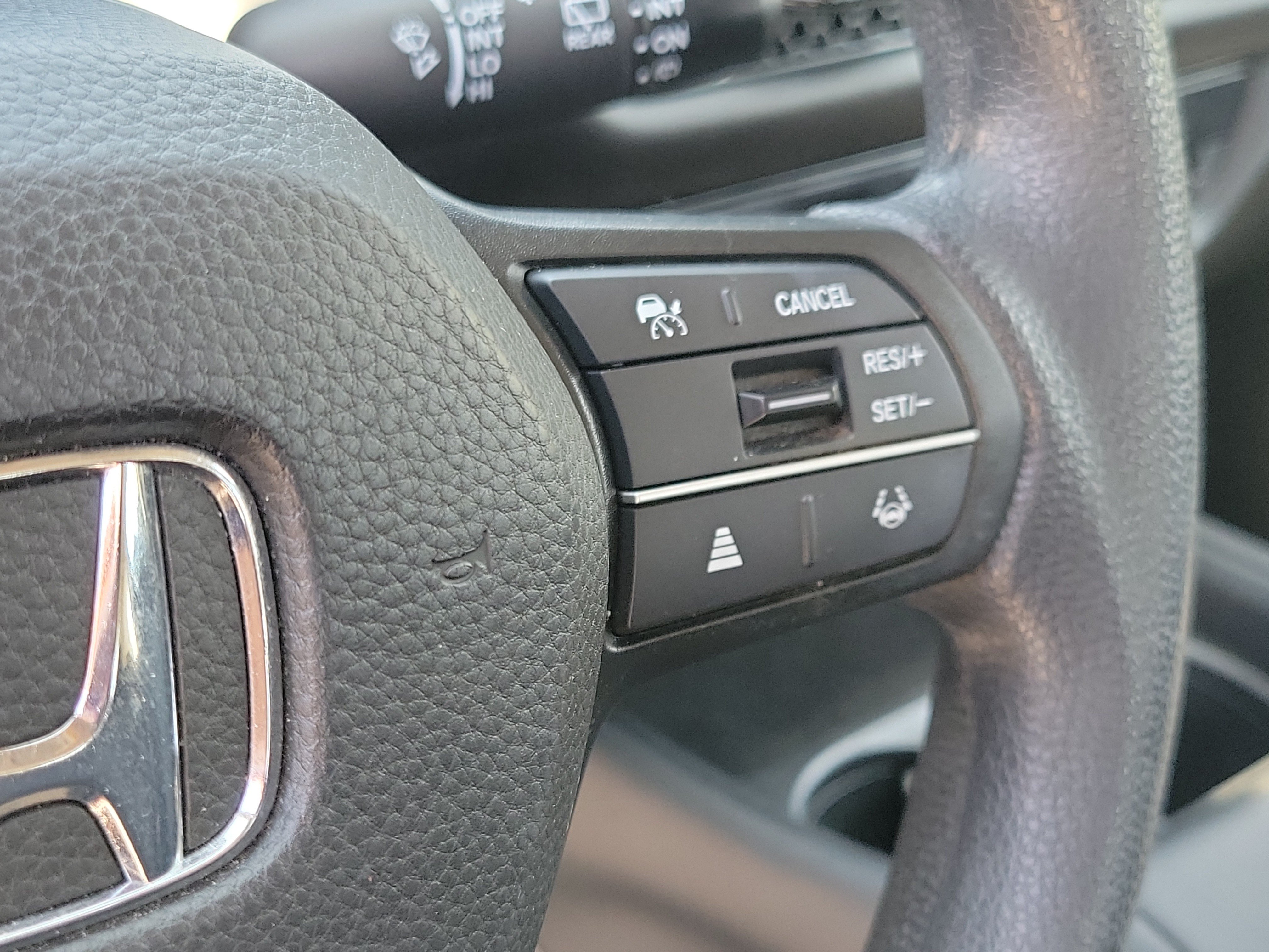 Used 2024 Honda HR-V LX image 24