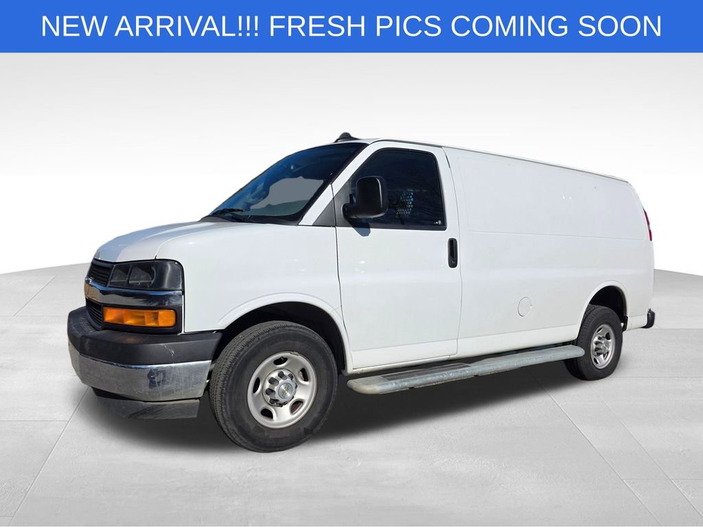 Used 2024 Chevrolet Express 2500 w/ Driver Convenience Package image 2