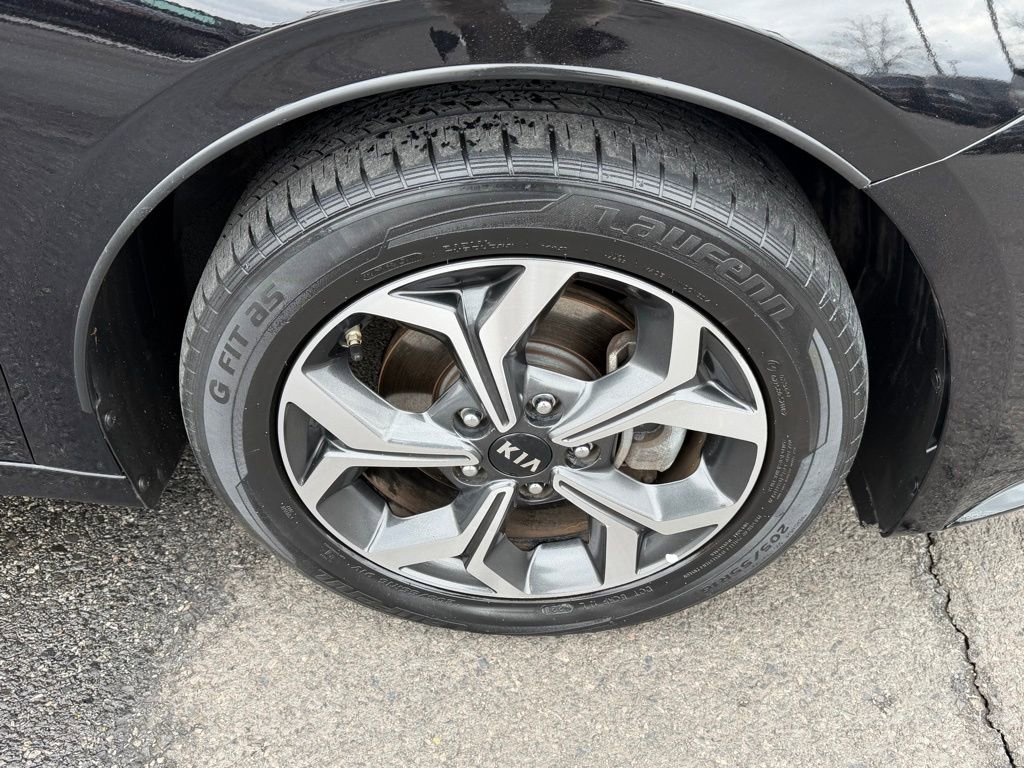 Used 2019 Kia Forte LXS image 15