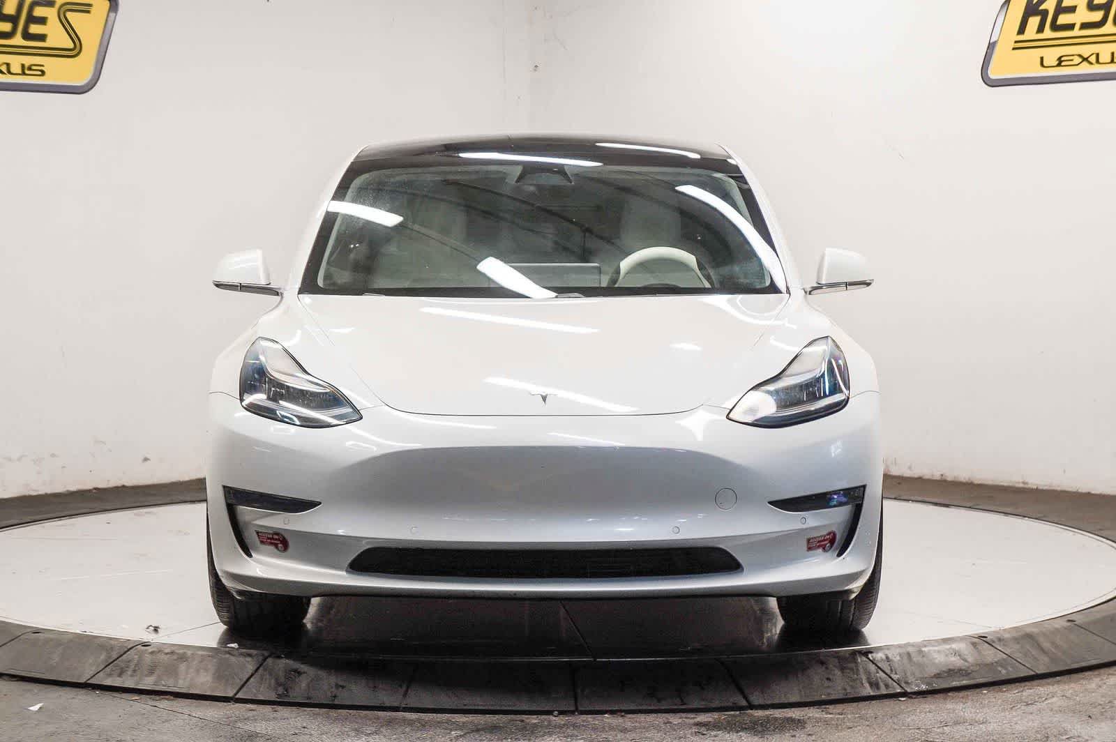Used 2020 Tesla Model 3 Standard Range Plus RWD image 6