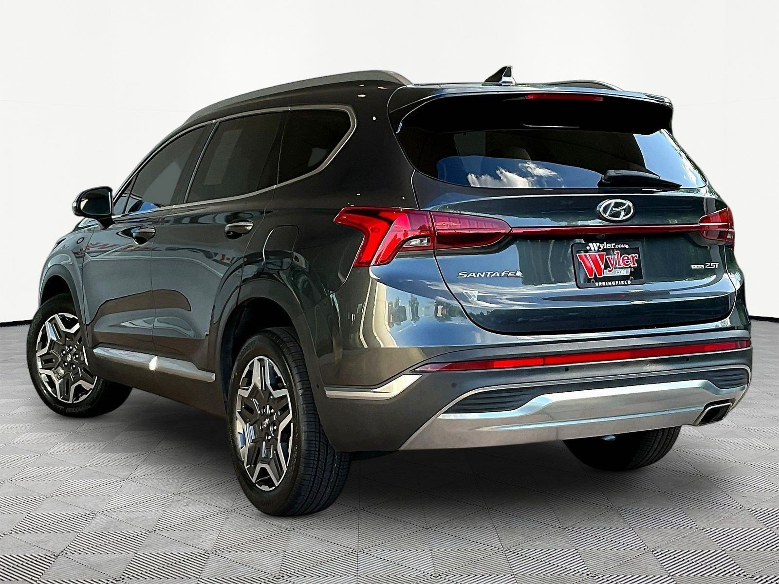 Used 2023 Hyundai Santa Fe Limited AWD/4WD image 4