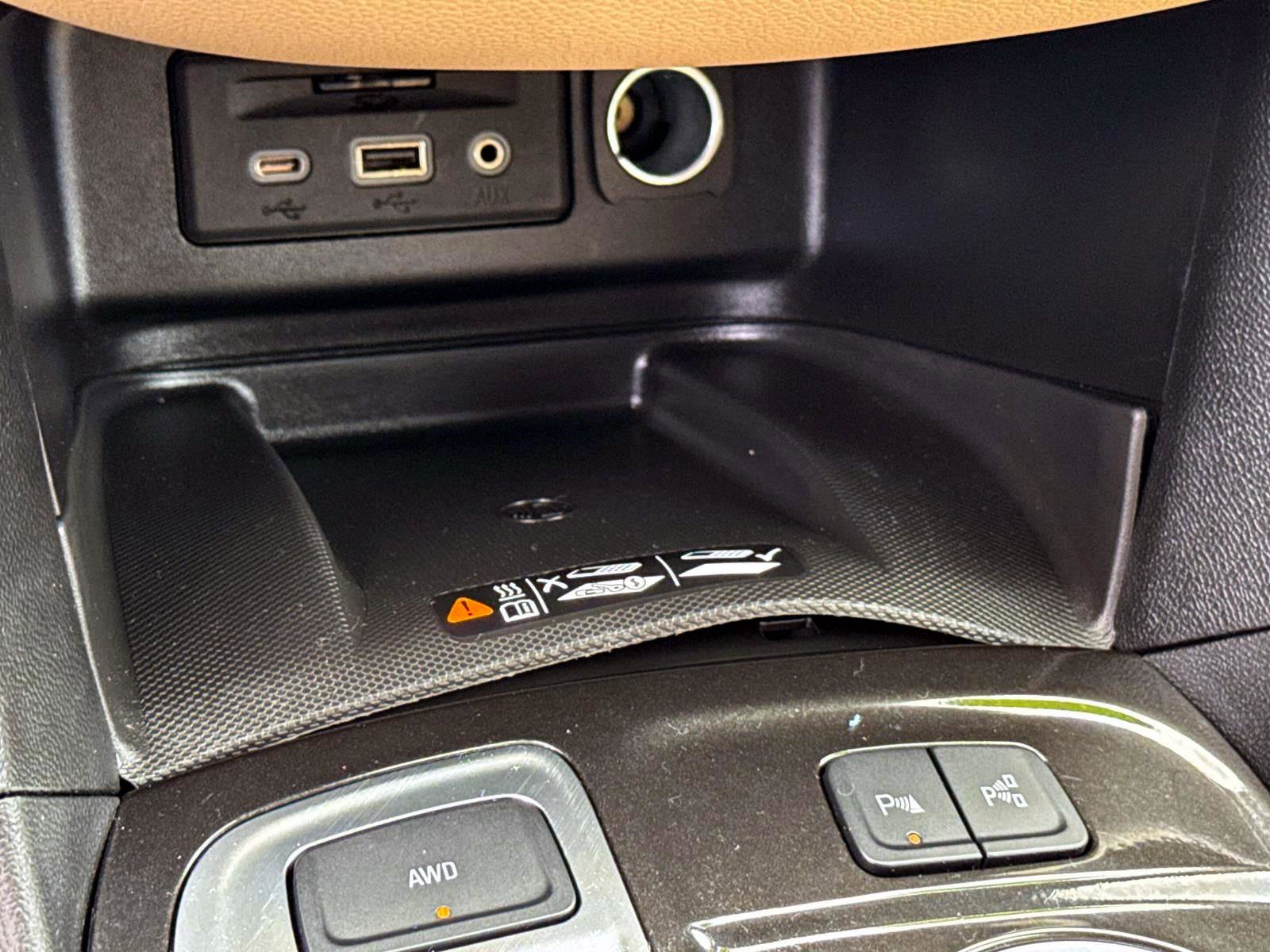 Certified 2022 Chevrolet Equinox Premier image 27