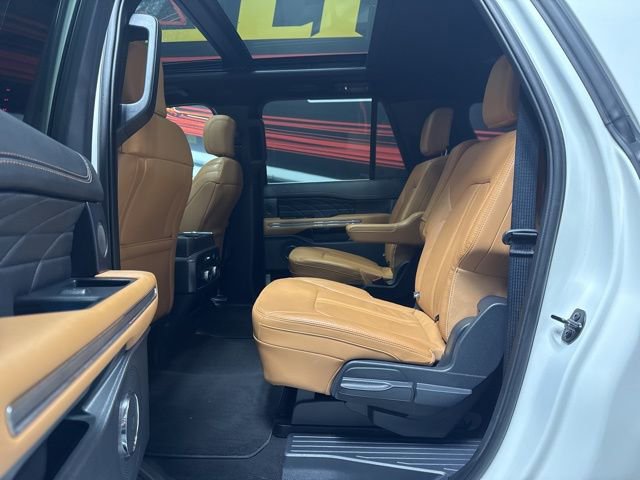Used 2024 Ford Expedition Max Platinum image 17