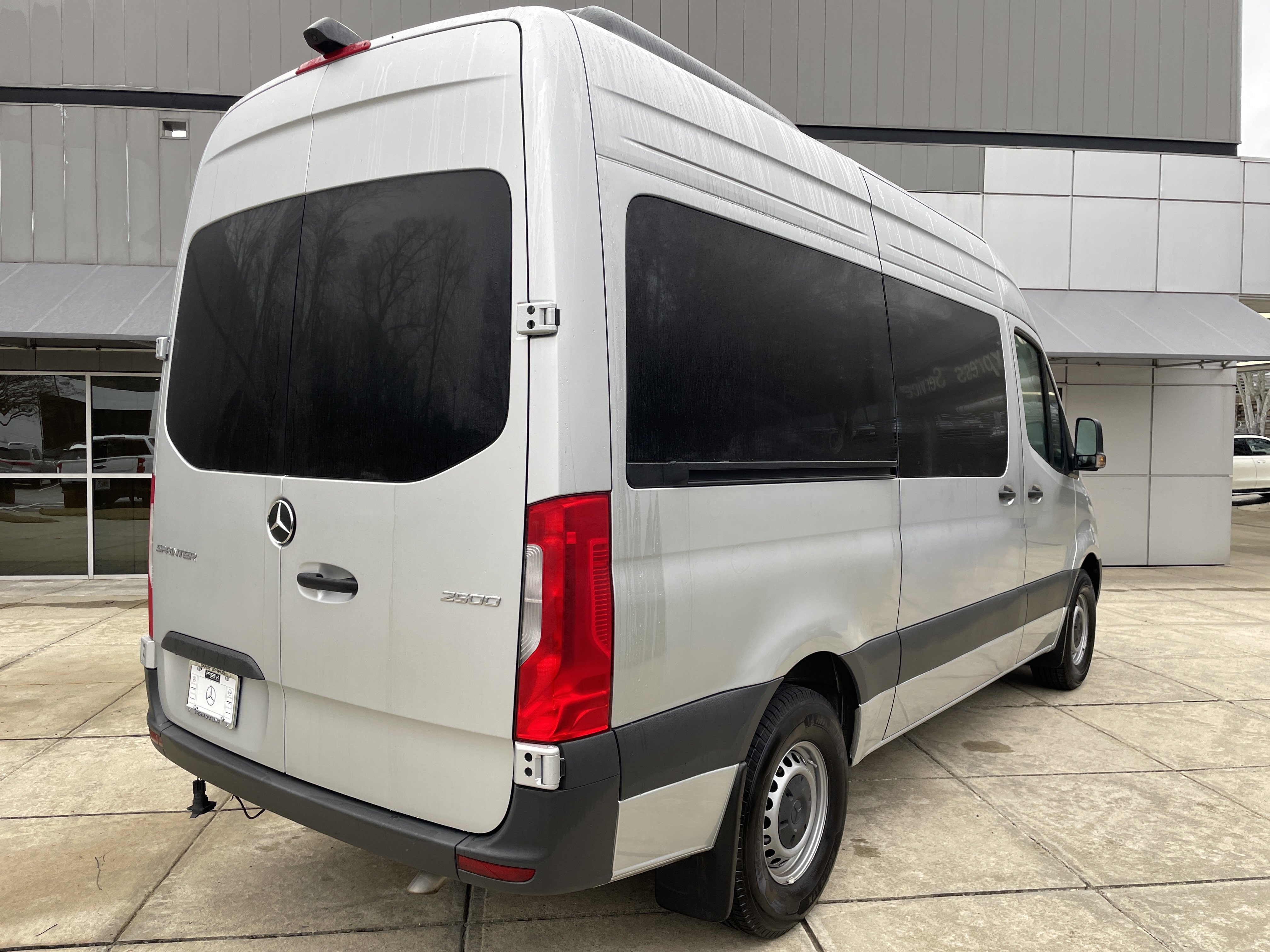Used 2024 Mercedes-Benz Sprinter 2500 image 10