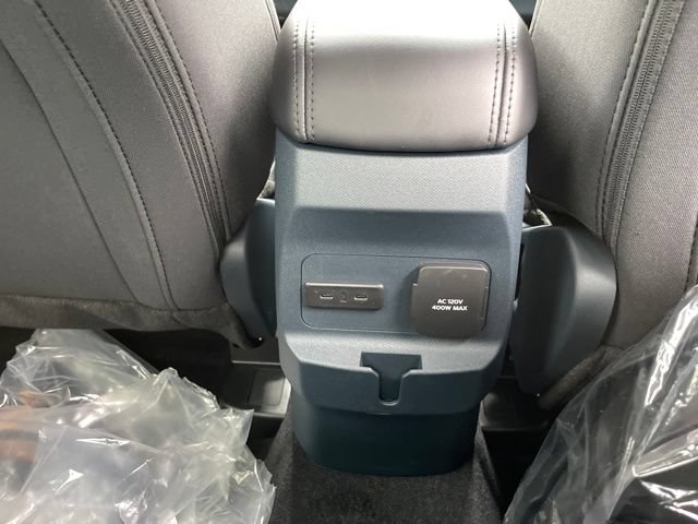 New 2026 Ford Maverick XLT w/ XLT Luxury Package AWD/4WD image 30