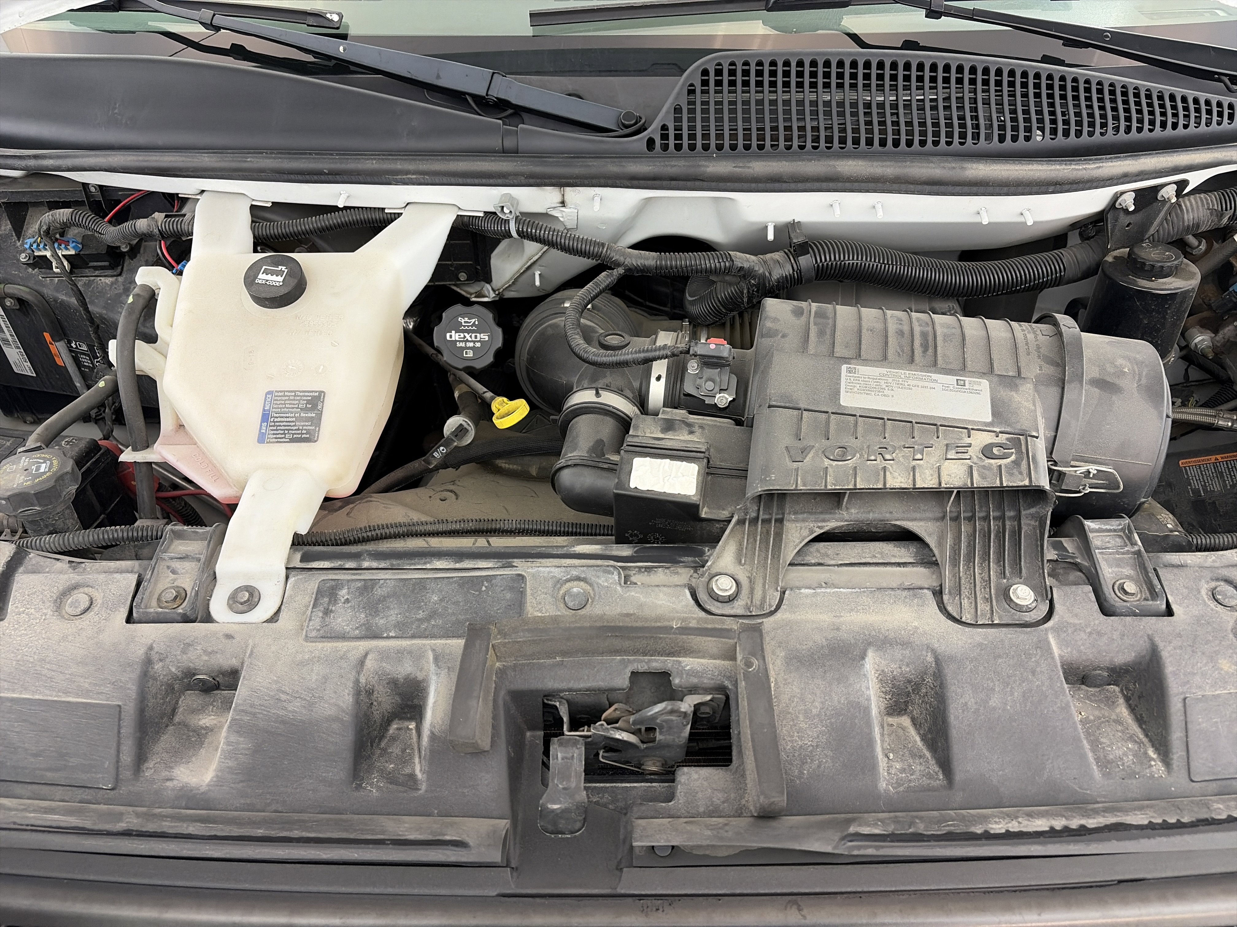 Used 2019 Chevrolet Express 3500 w/ Driver Convenience Package RWD image 14