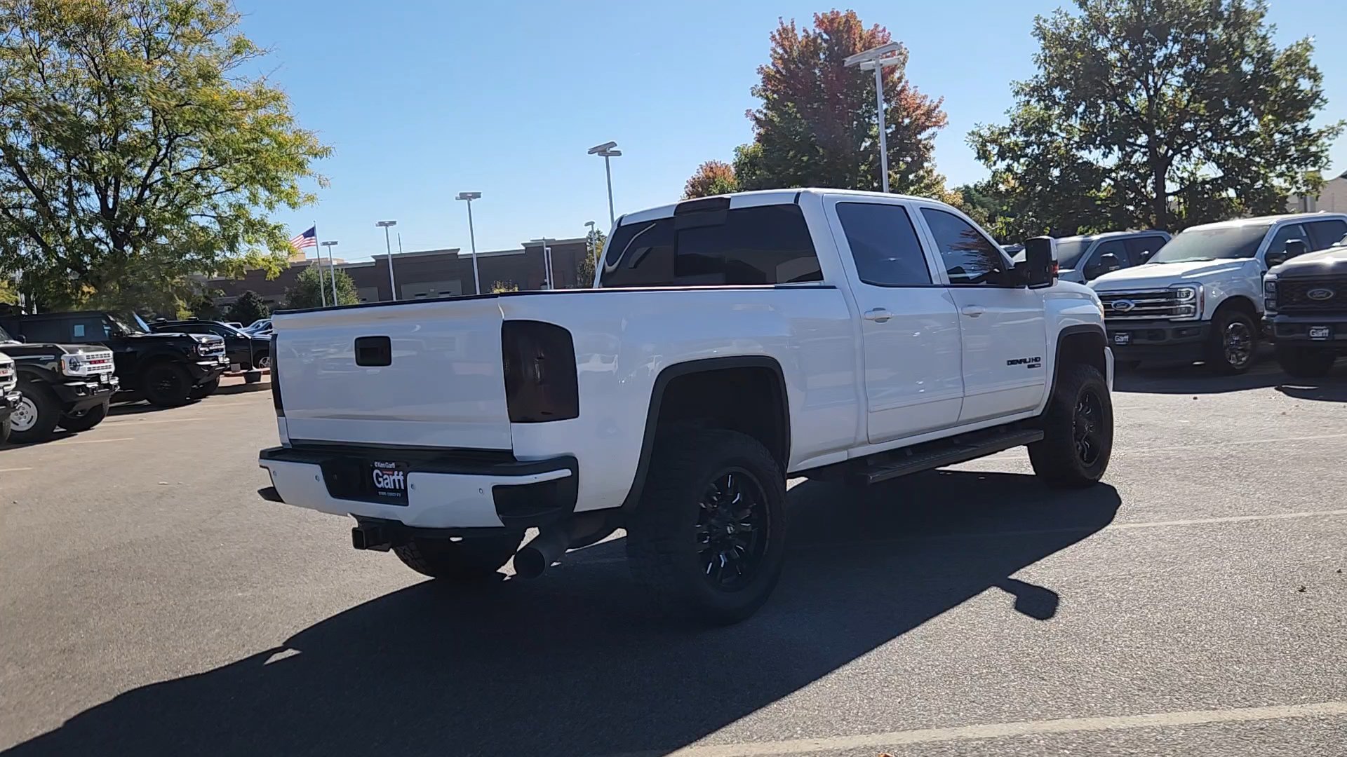 Used 2015 GMC Sierra 2500 Denali w/ Duramax Plus Package AWD/4WD image 14