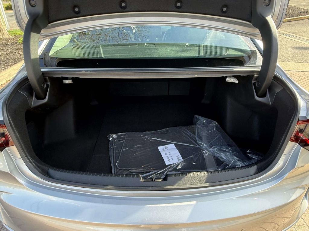 Certified 2025 Acura TLX w/ Technology Package FWD image 8