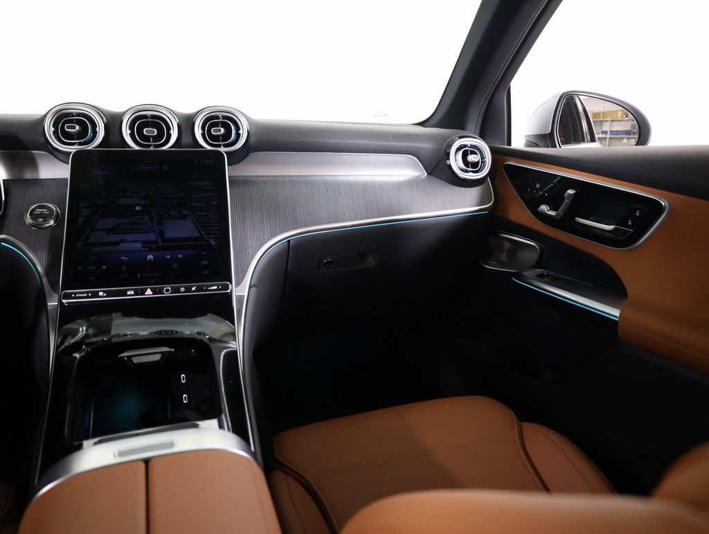 Certified 2026 Mercedes-Benz GLC 300 4MATIC image 41