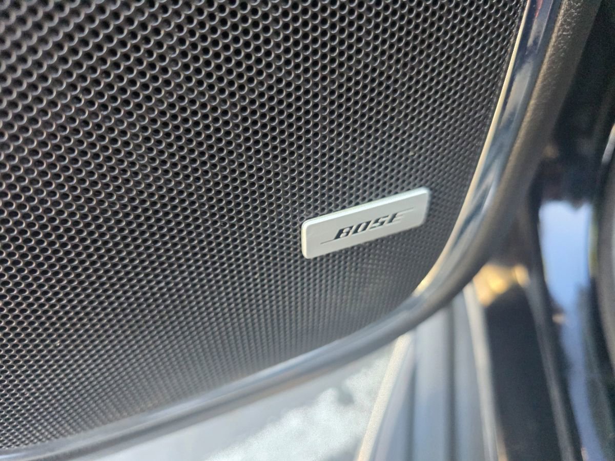 Used 2018 GMC Yukon XL Denali image 17